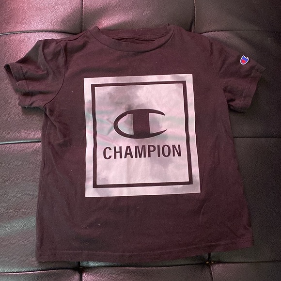 Champion T-shirt and Shorts Set - Picture 2 of 3